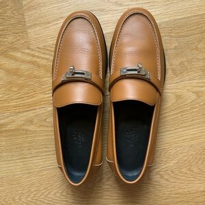 Hermes Destin loafers gold color
